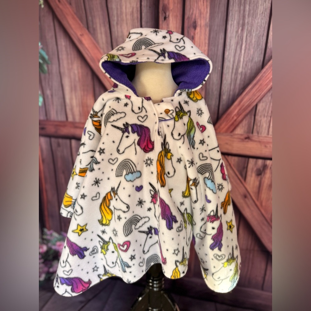 Adorable Hooded Car Seat Poncho